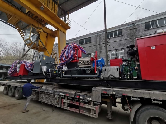 HTB250 Pompa Kendaraan Ladang Minyak Ringan Dengan Laju Aliran 13-80m³ / H @ Tekanan 10-35Mpa